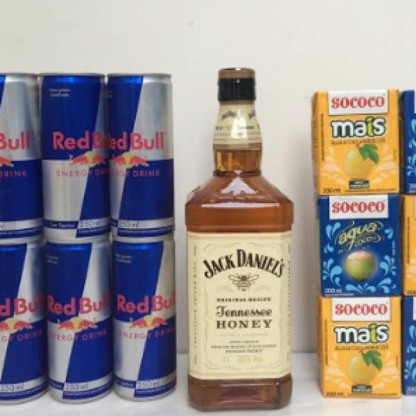 Combo Jack Daniel’s Honey + Red Bull – Acompanha 6 Red Bull + 6 Gelos