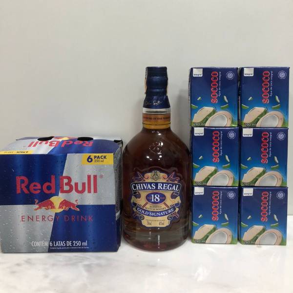 Combo Chivas 18 Anos Blue + Red Bull